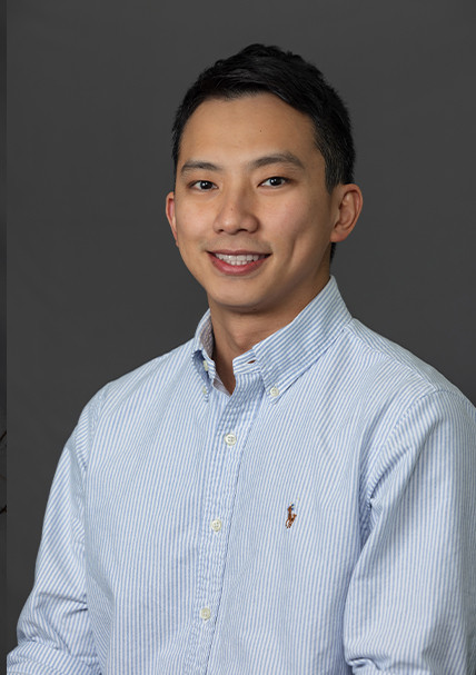 Pornchai Leelasinjaroen (Dr. Lee), MD